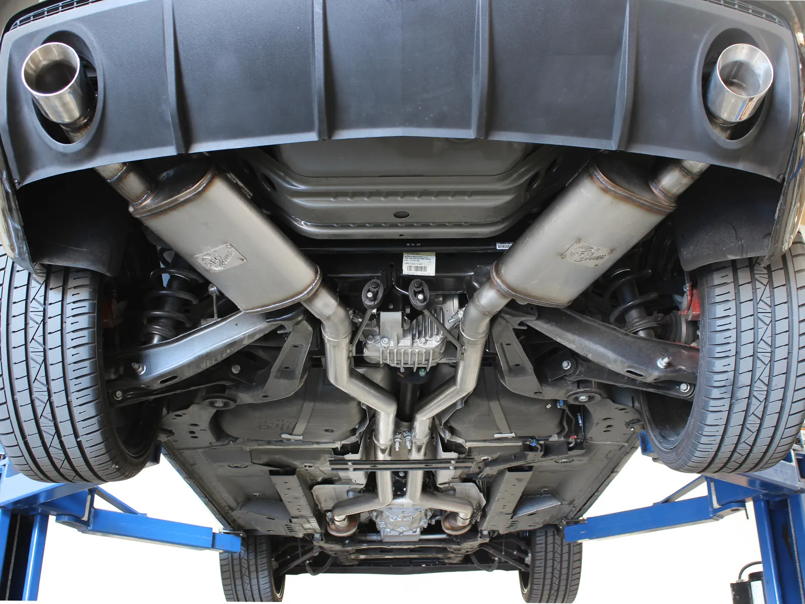 Układ Wydechowy MACH Force-Xp 2-1/2 IN 409 Stainless Steel Cat-Back Exhaust System | Chevrolet Camaro | 3.6 | 2010-2013 - obrazek 5