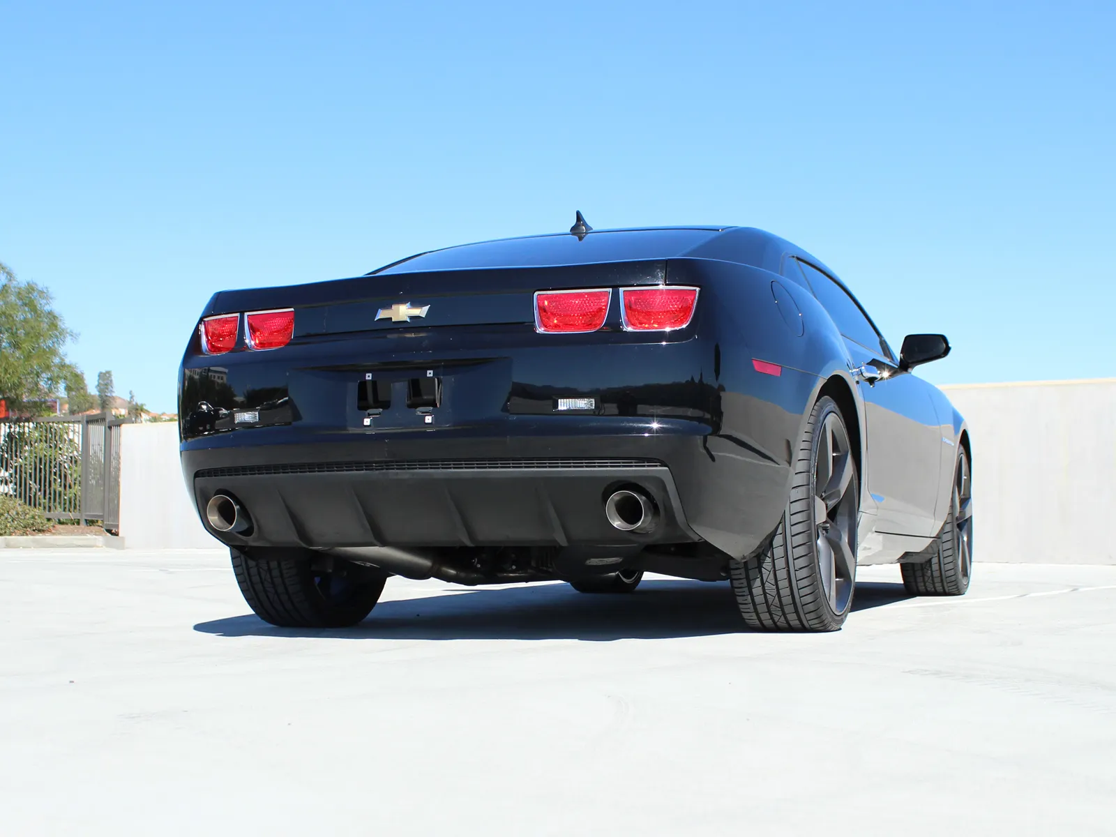 Układ Wydechowy MACH Force-Xp 2-1/2 IN 409 Stainless Steel Cat-Back Exhaust System | Chevrolet Camaro | 3.6 | 2010-2013 - obrazek 6