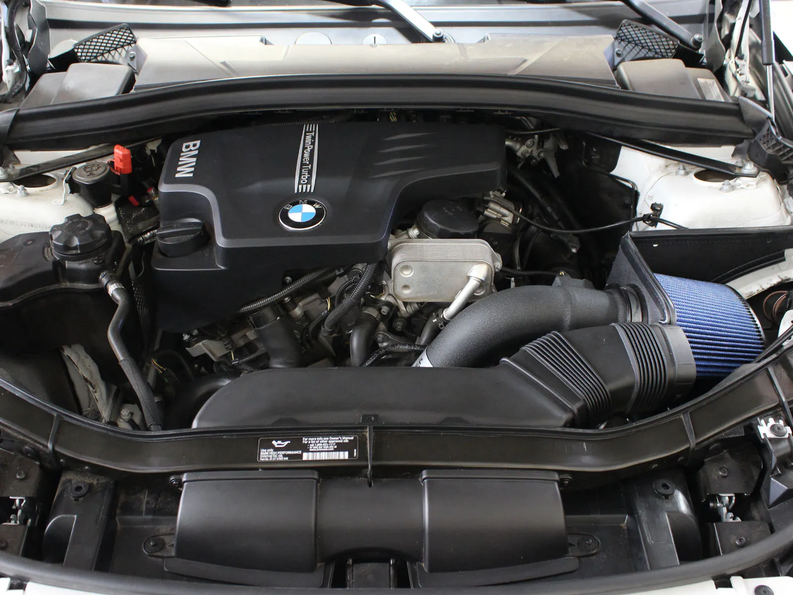 Układ dolotowy Magnum FORCE Stage-2 Cold Air Intake System w/Pro 5R Filter Media | BMW | X1 | 2012-2015 - obrazek 6