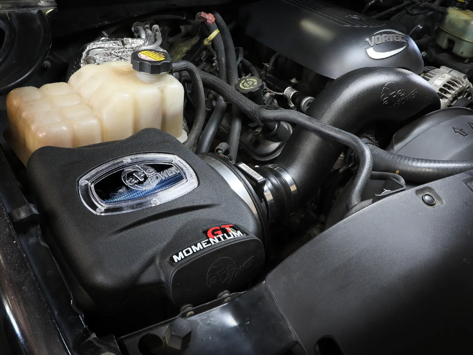 Układ dolotowy Momentum GT Cold Air Intake System w/ Pro 5R Filter | Chevrolet Silverado| GMC | Sierra | 4.8 | 5.3 | 6.0 | 1999-2007 - obrazek 8